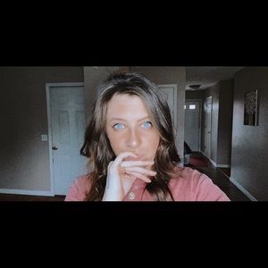 Meet your Posher, Mallory